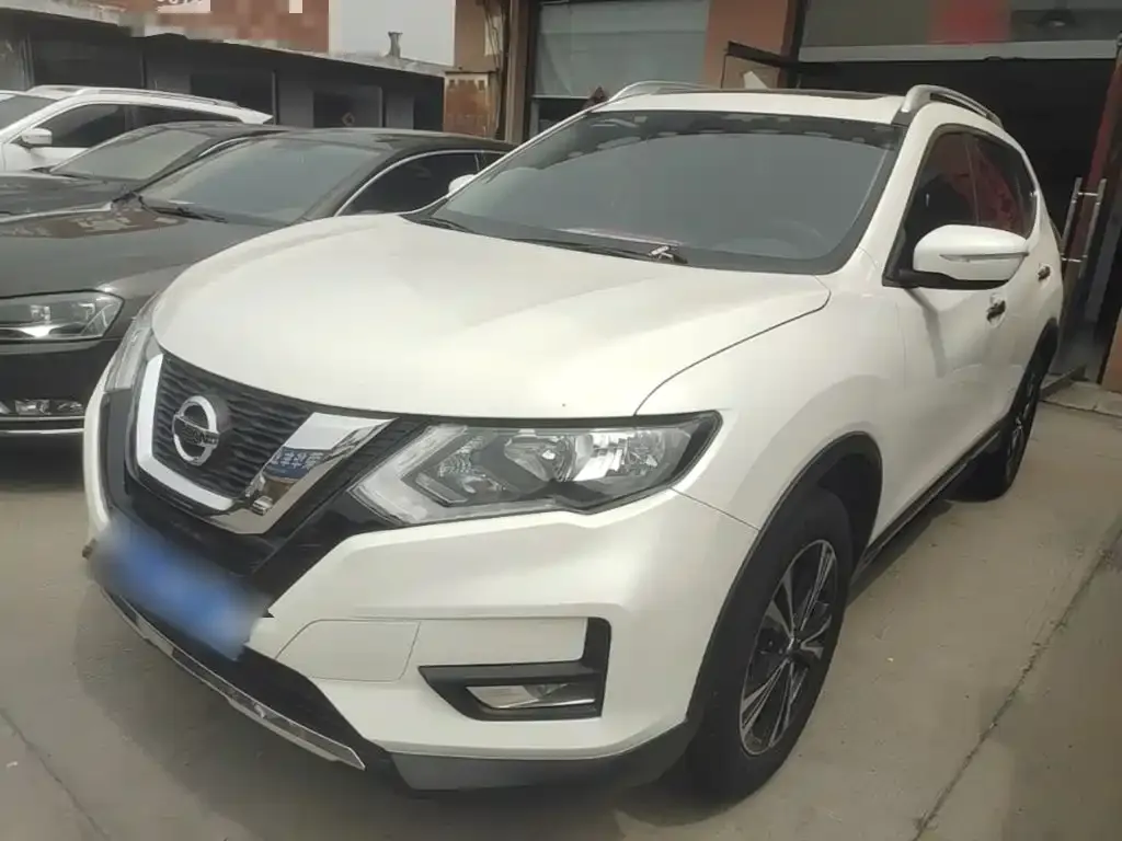 Nissan X-Trail — фото 10