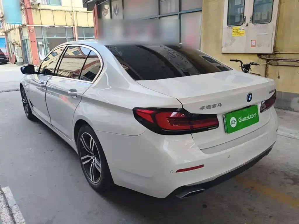 BMW 5 Series New Energy — фото 4