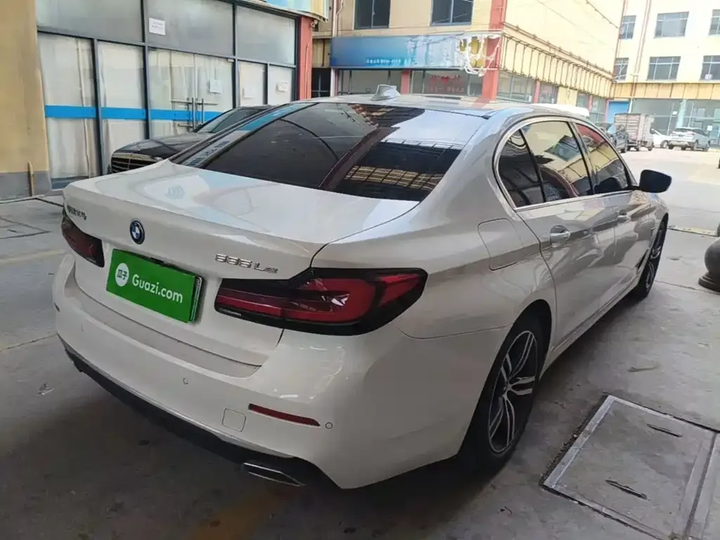 BMW 5 Series New Energy — фото 10