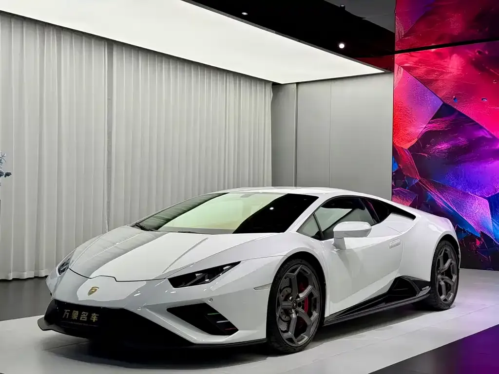 Lamborghini Huracan — фото 1