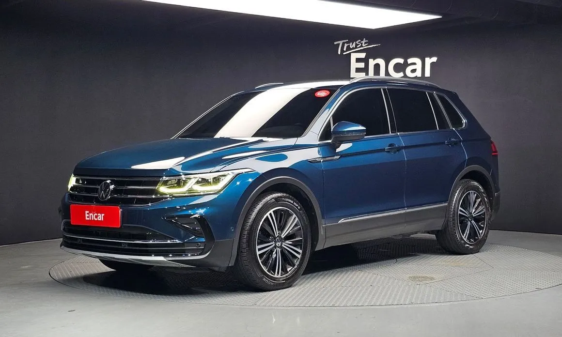 Volkswagen Tiguan — фото 1