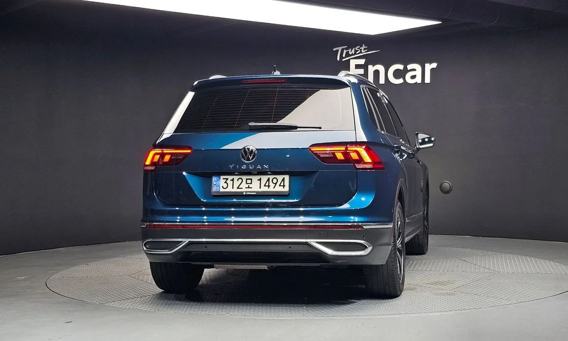 Volkswagen Tiguan — фото 7