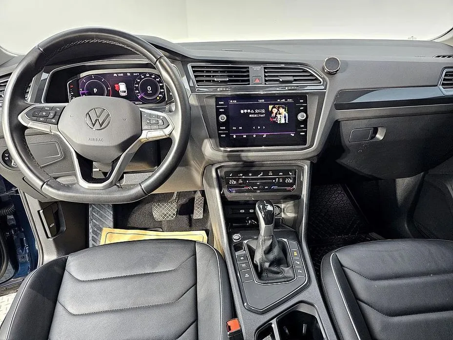 Volkswagen Tiguan — фото 2