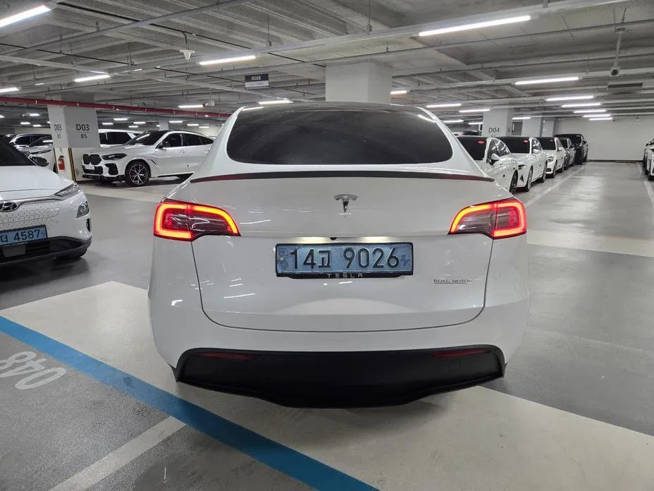 Tesla Model Y — фото 6
