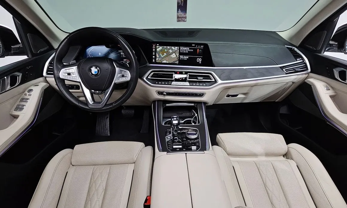 BMW X7 — фото 10