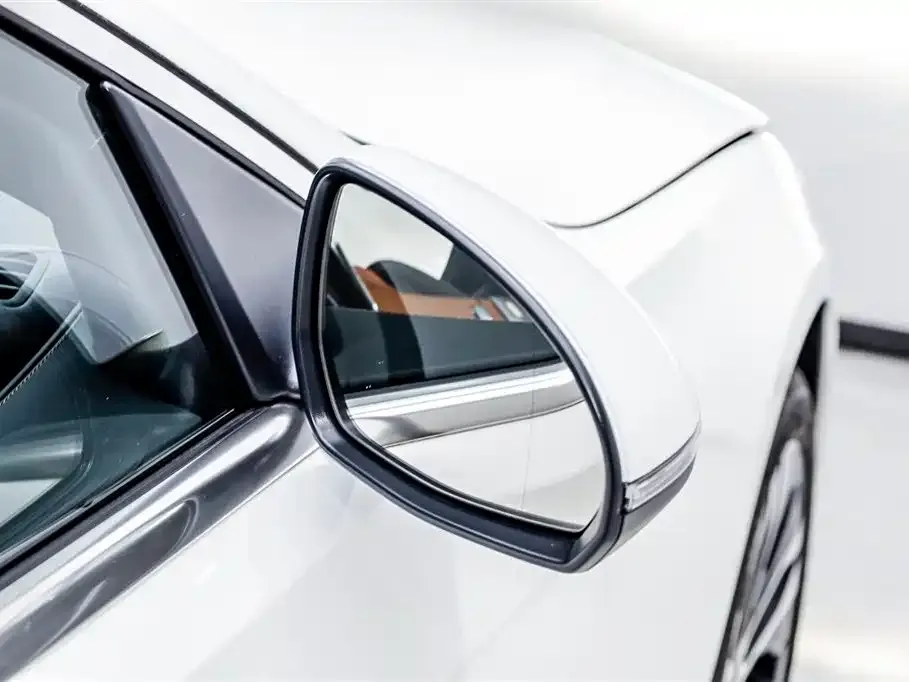 Mercedes-Benz C-Class New Energy — фото 5