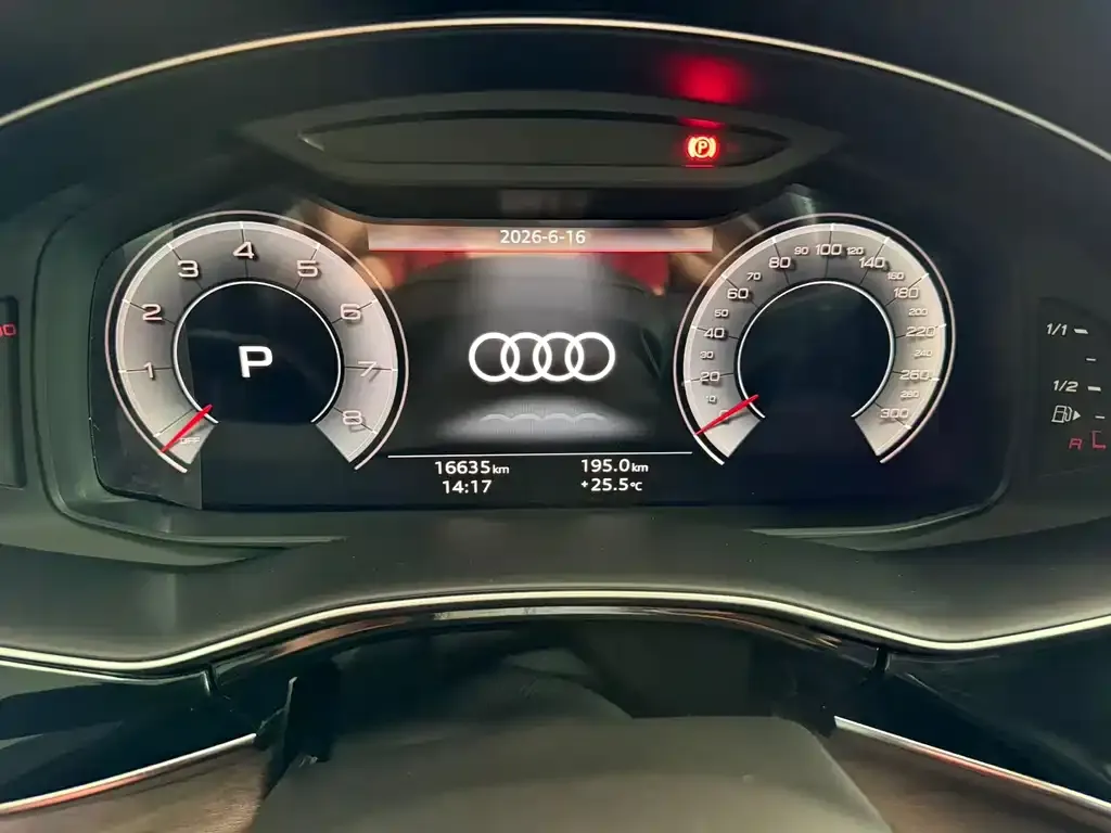 Audi Q7 — фото 5