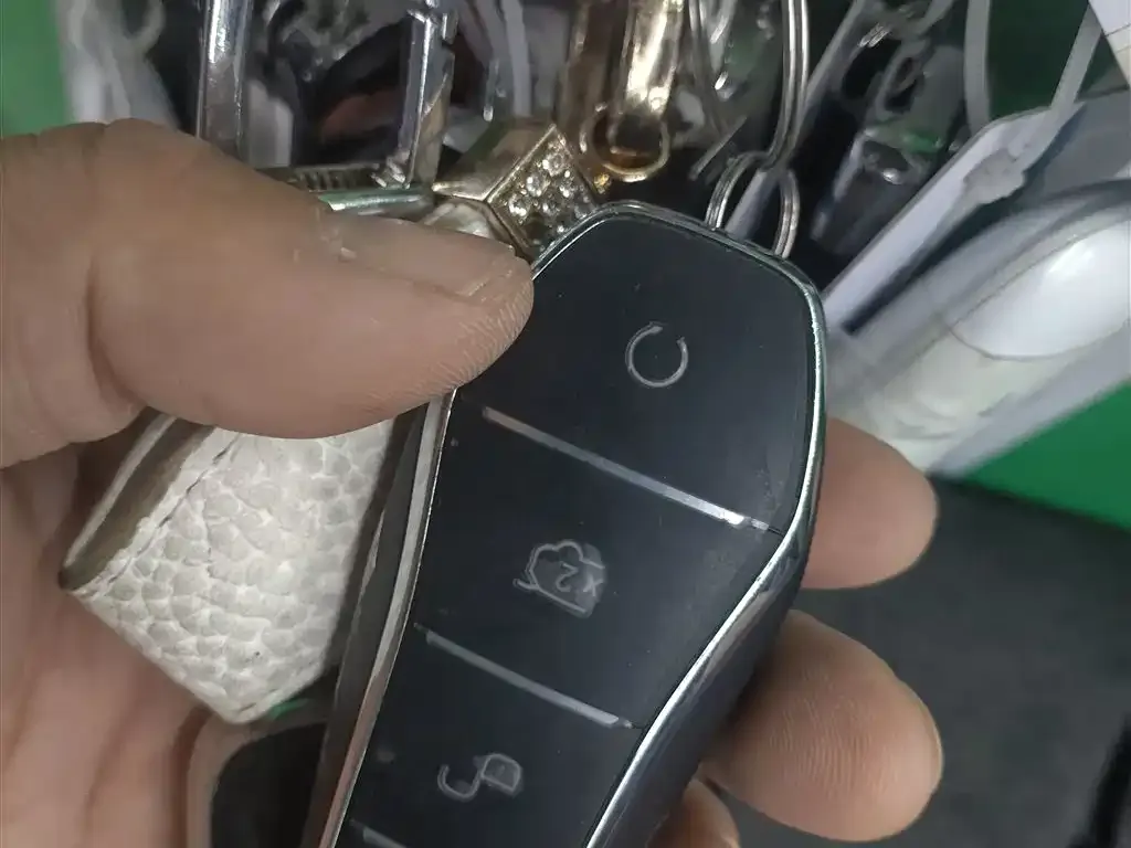 BYD Seal — фото 2