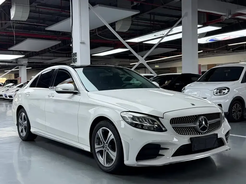 Mercedes-Benz C-Class — фото 10
