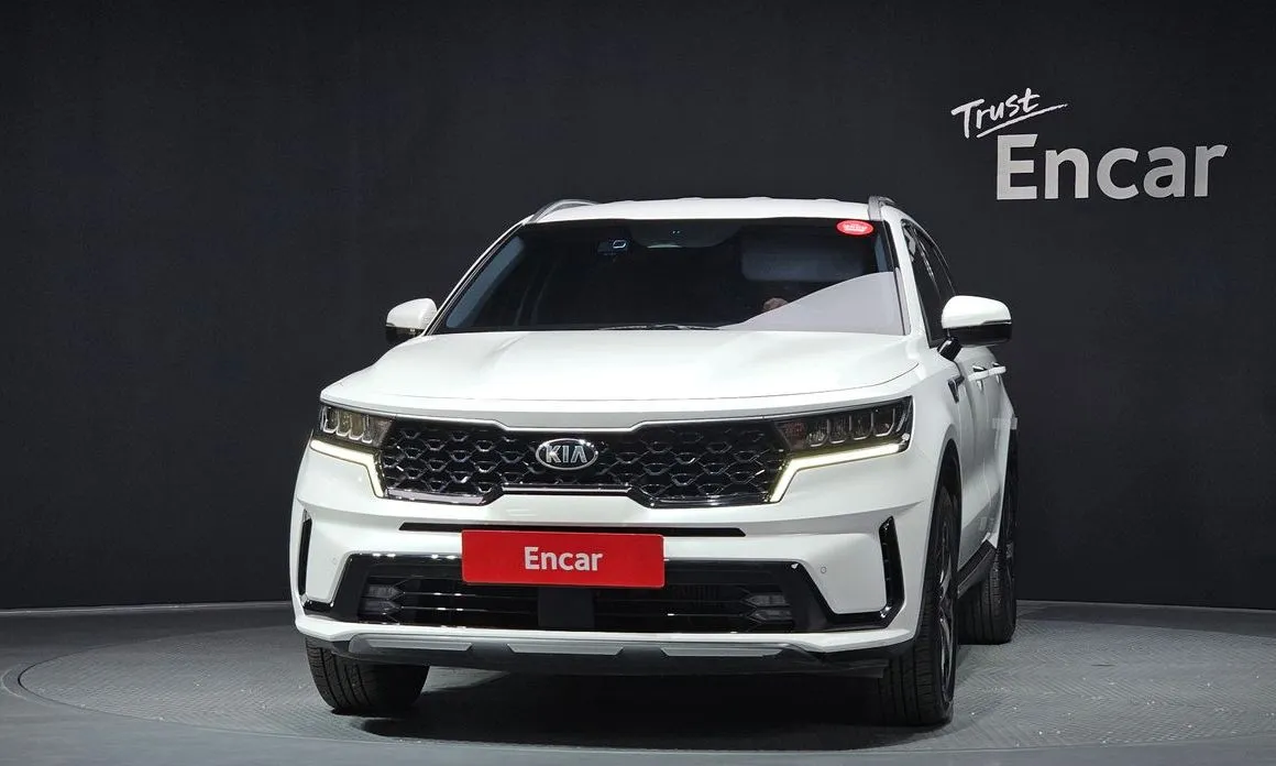 Kia Sorento — фото 6