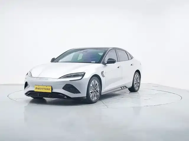 BYD Seal — фото 1