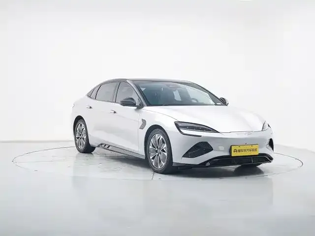 BYD Seal — фото 3
