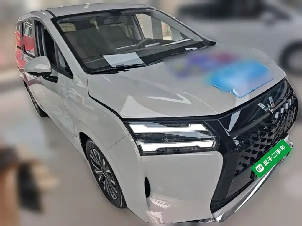 Wuling Starlight 730 New Energy — фото 2