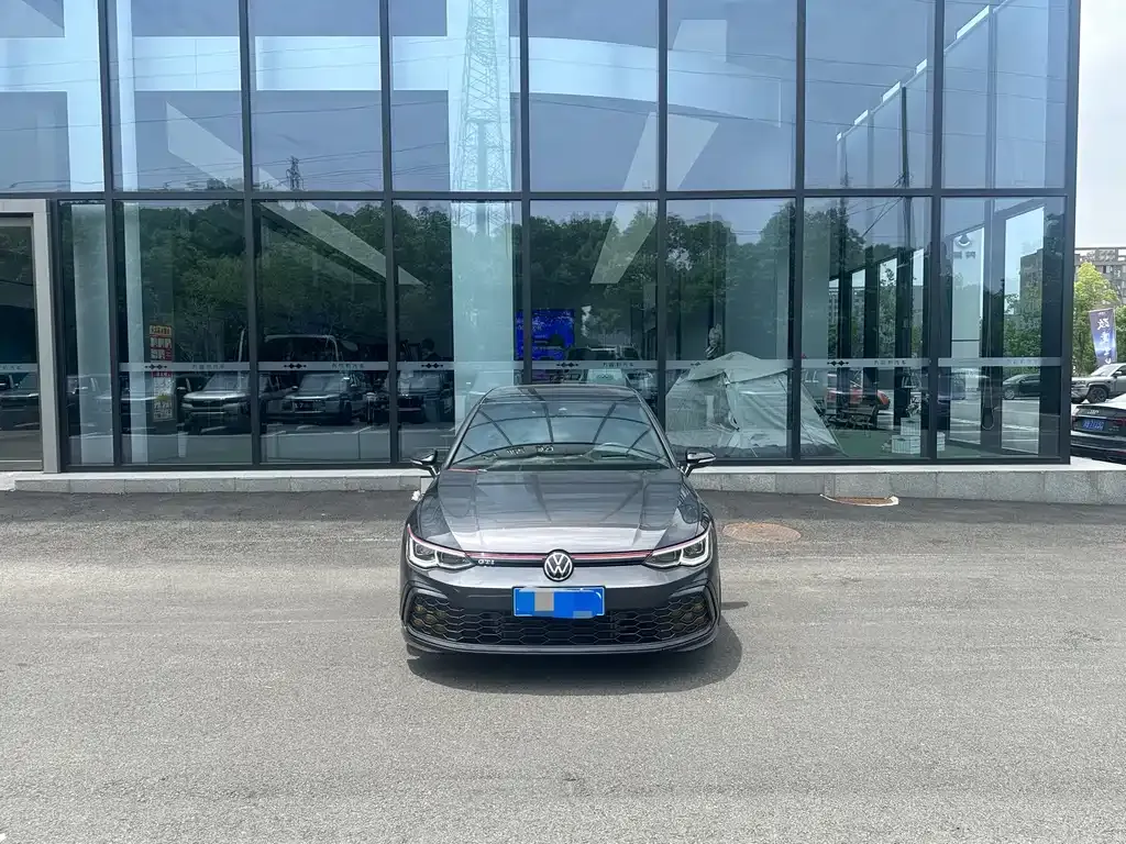 Volkswagen Golf GTI — фото 7