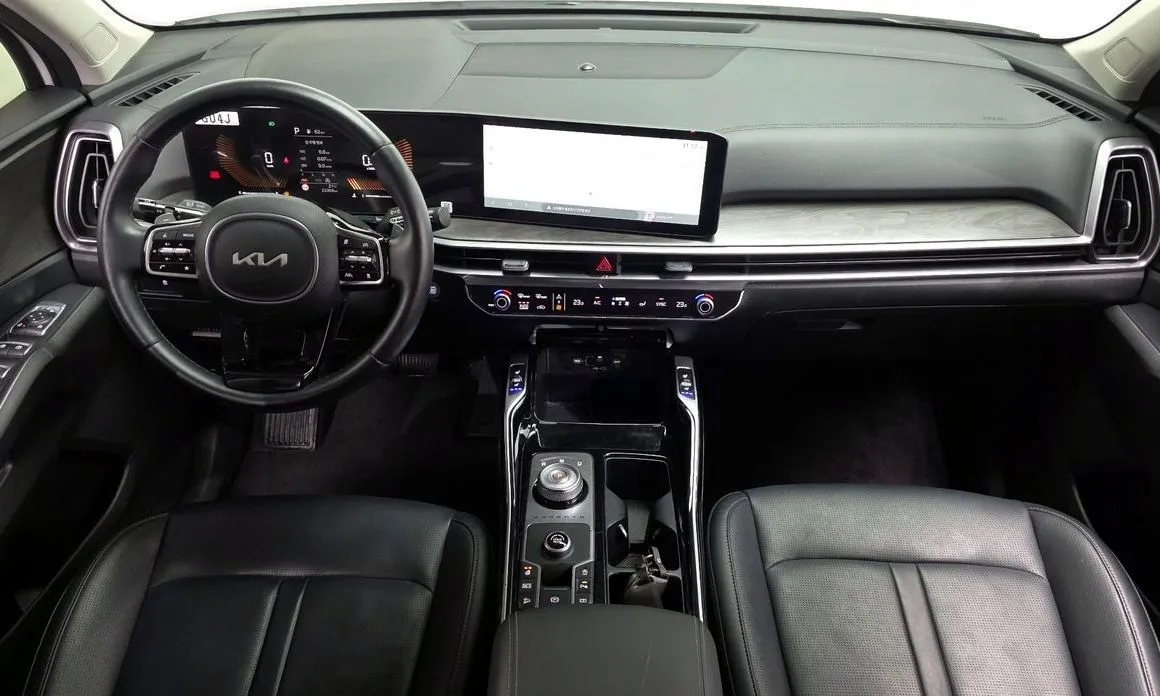 Kia Sorento — фото 10