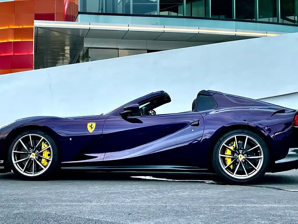 Ferrari 812 — фото 6