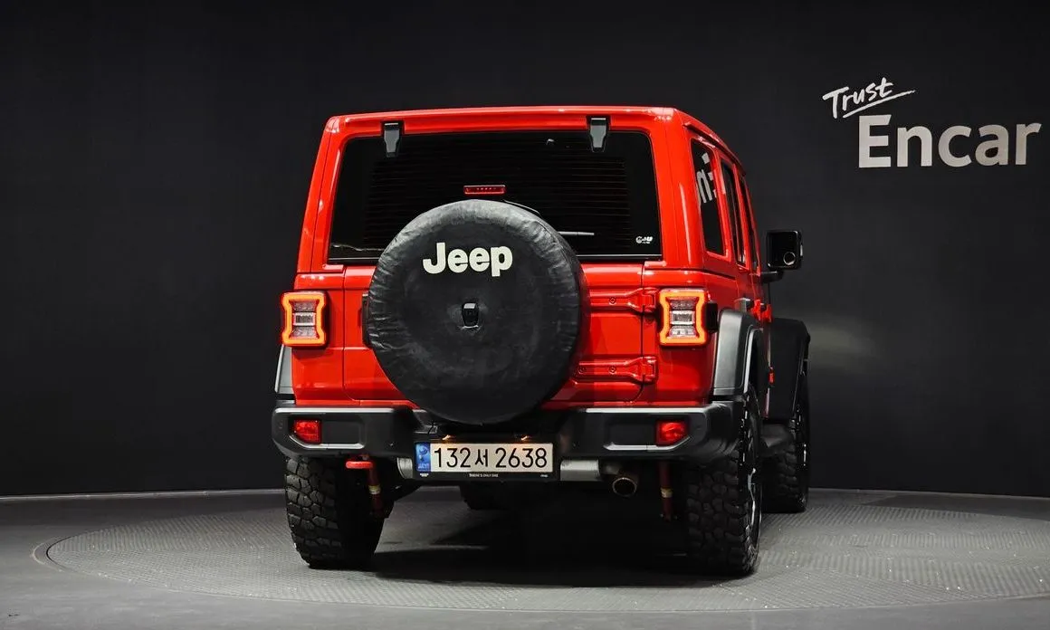 Jeep Wrangler — фото 3