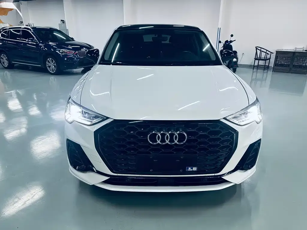Audi Q3 Sportback — фото 2