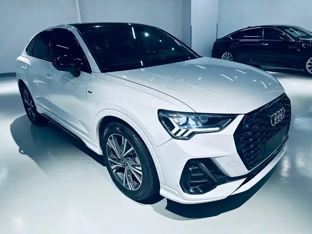 Audi Q3 Sportback — фото 8