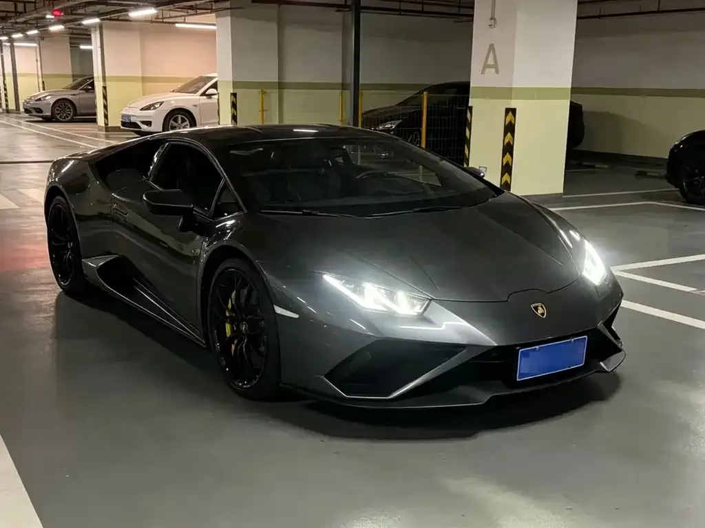 Lamborghini Huracan — фото 1