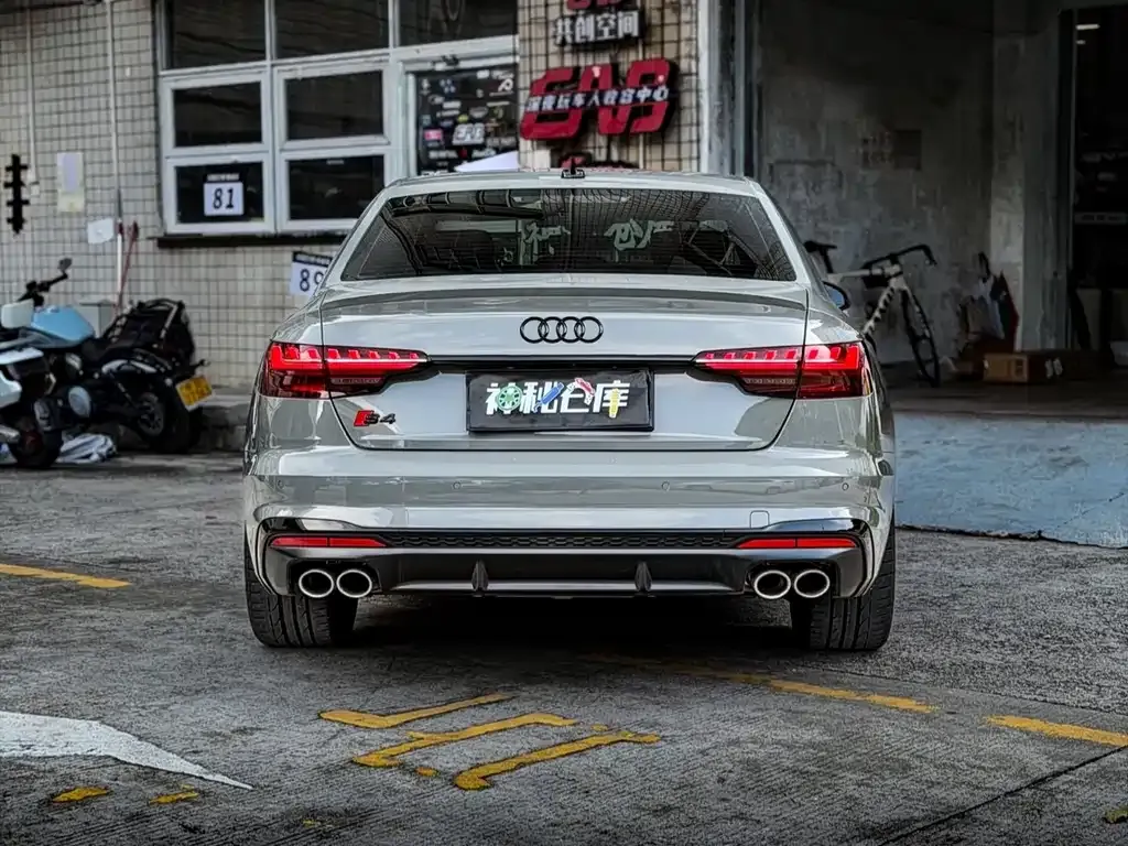 Audi S4 — фото 5