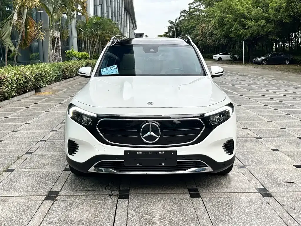 Mercedes-Benz EQB — фото 4