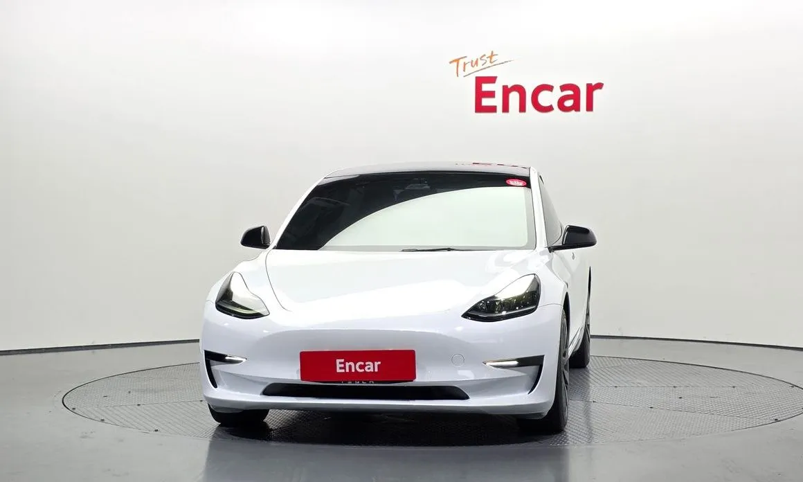 Tesla Model 3 — фото 8