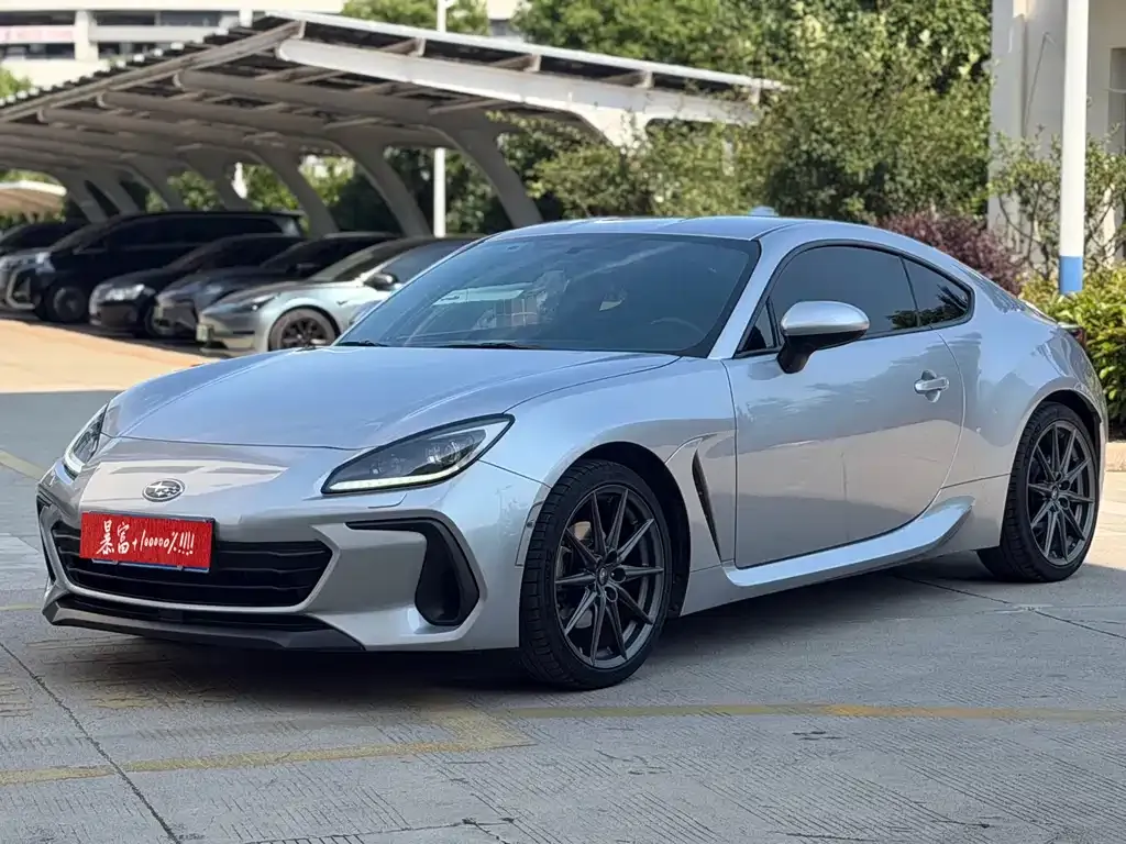 Subaru BRZ — фото 1