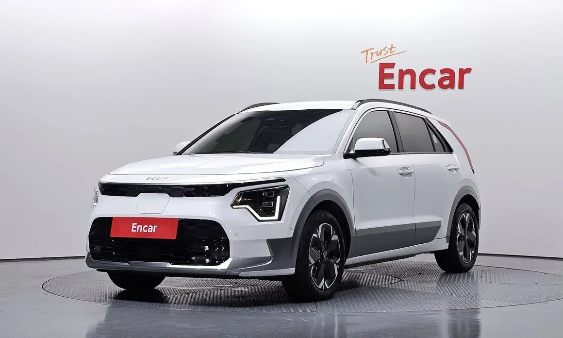 Kia Niro — фото 1