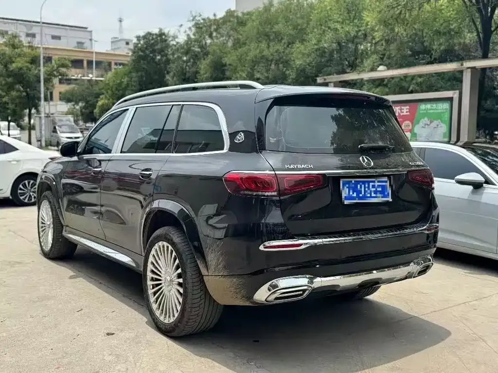 Mercedes-Benz GLS — фото 6