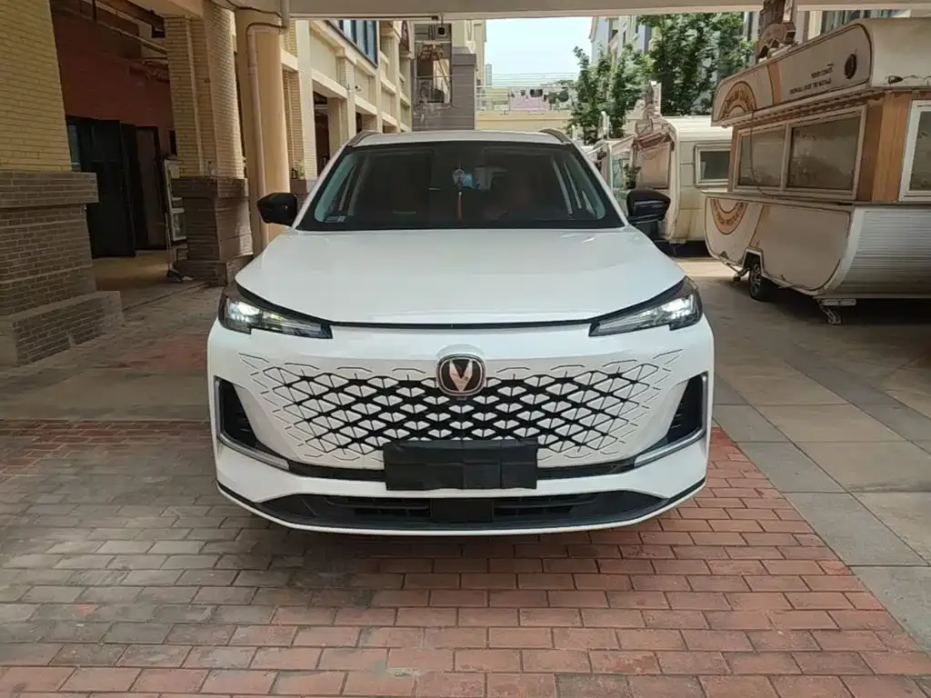 Changan CS55PLUS — фото 10