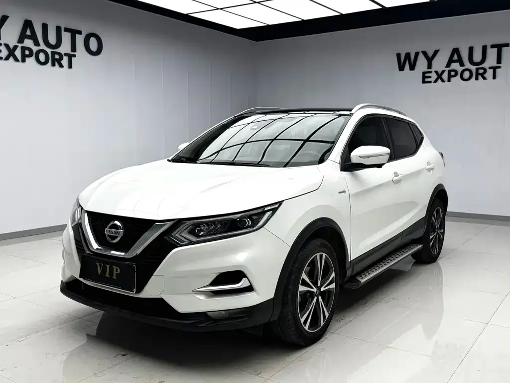 Nissan Qashqai — фото 1