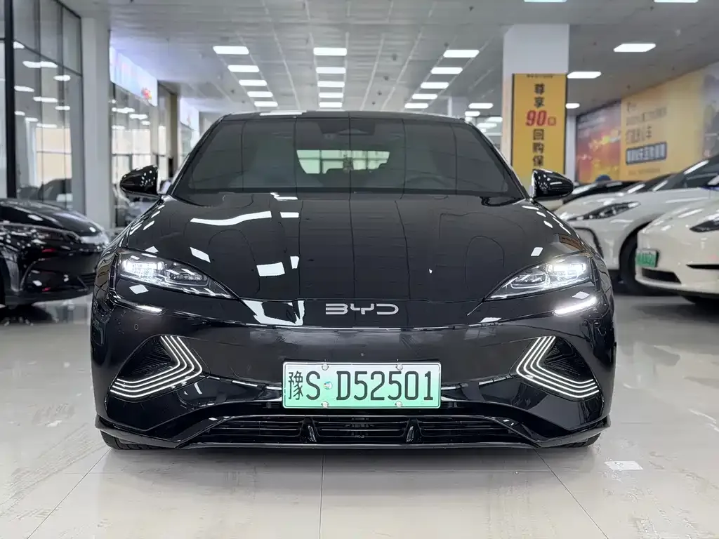 BYD Seal — фото 3