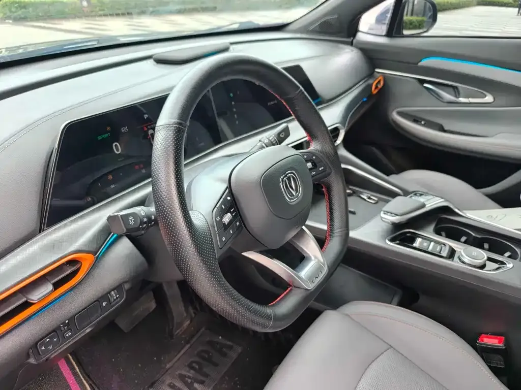 Changan UNI-T — фото 5