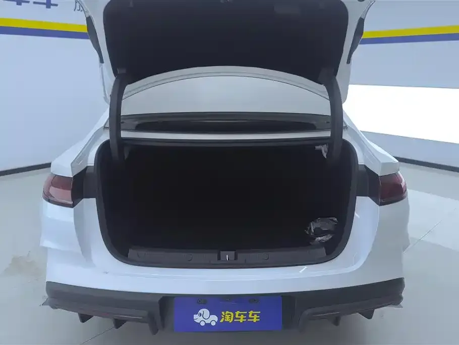 BYD Qin L — фото 3