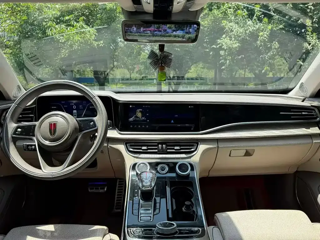 Hongqi H9 — фото 3