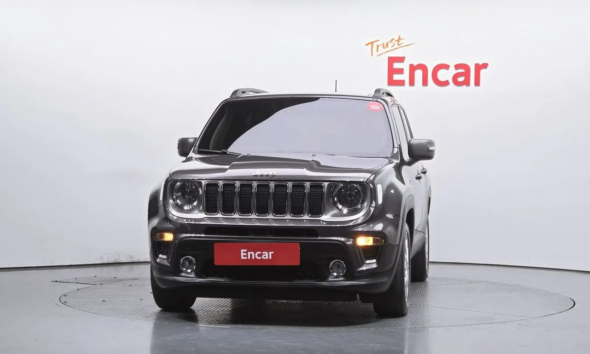 Jeep Renegade — фото 2