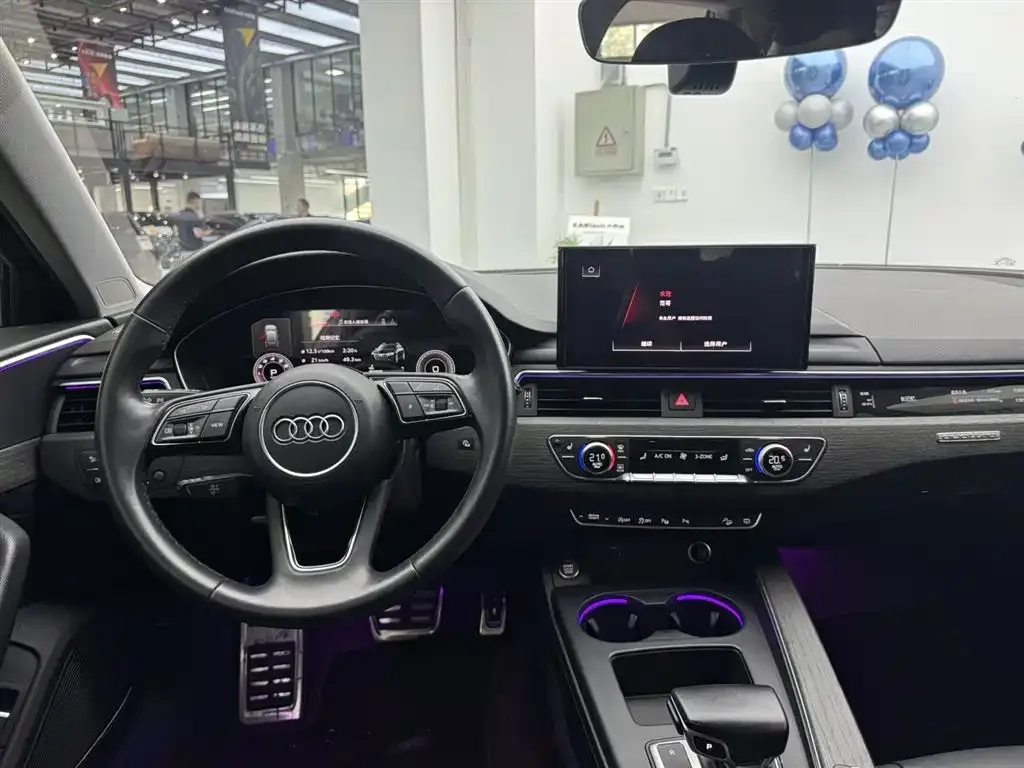 Audi A4 (Import) — фото 7