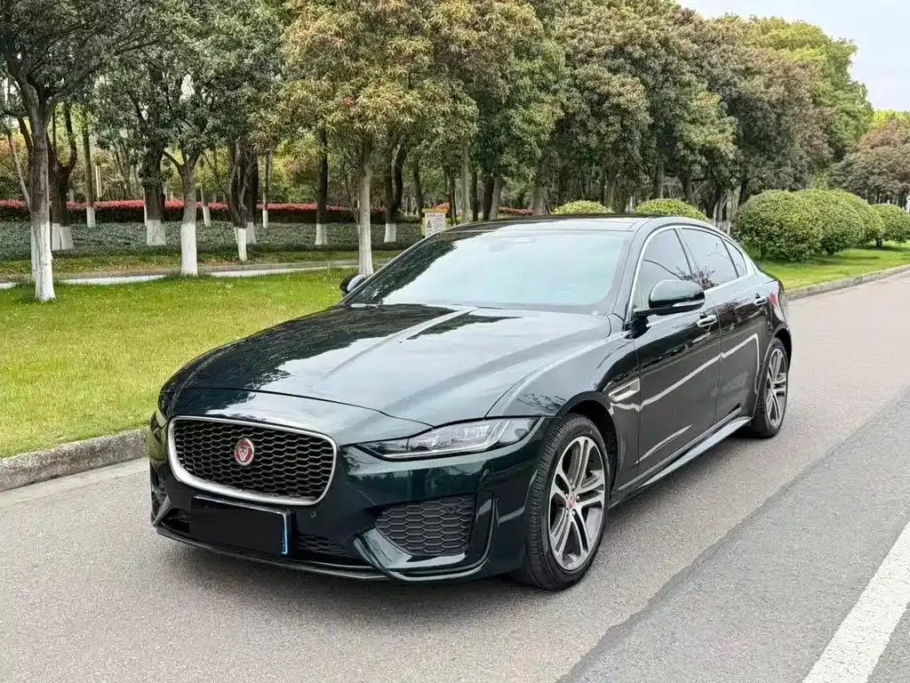 Jaguar XEL — фото 1