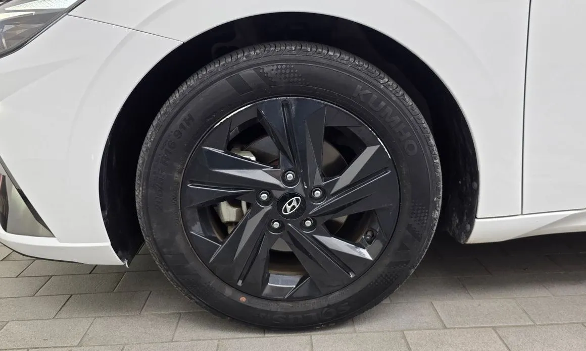 Hyundai AVANTE — фото 6