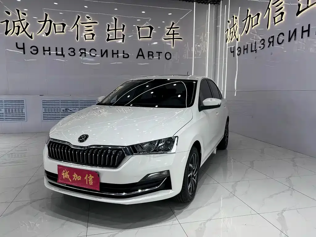 Skoda Rapid — фото 1