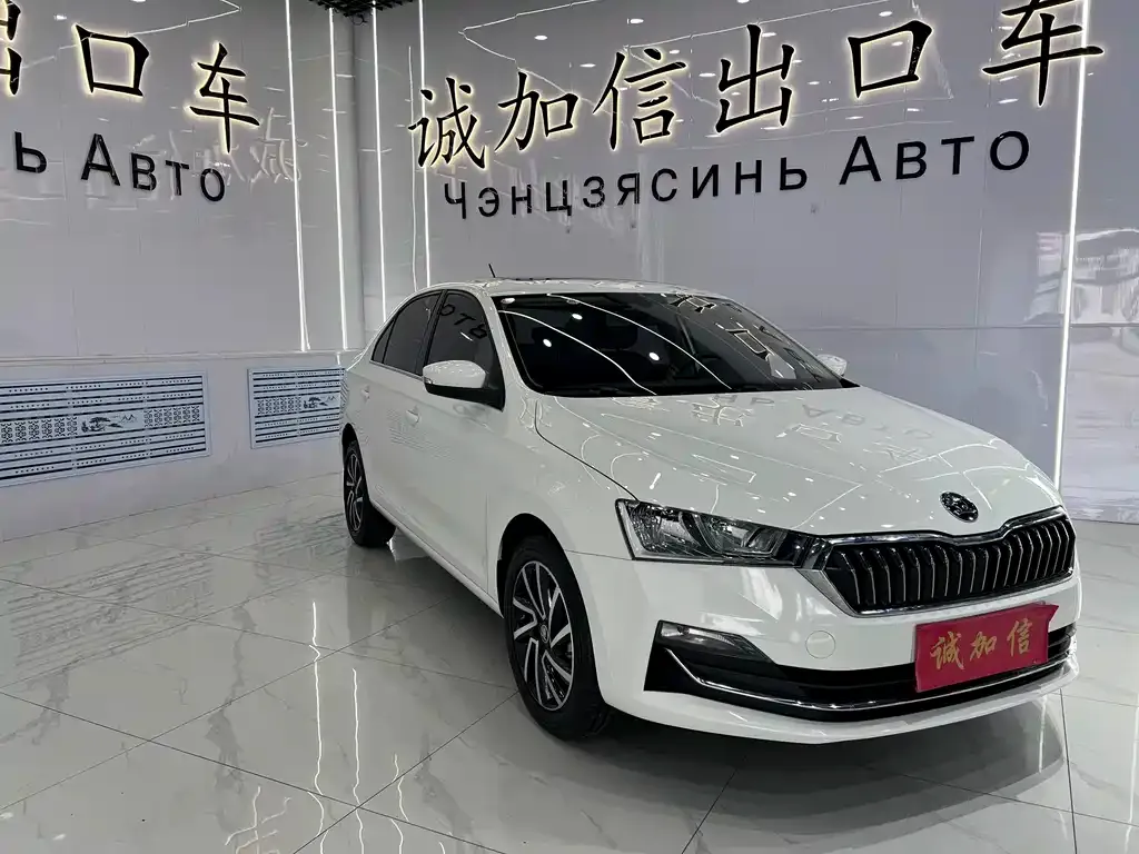 Skoda Rapid — фото 4