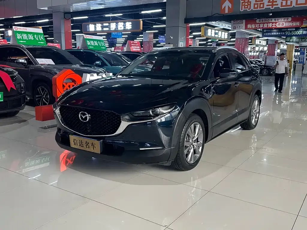 Mazda CX-30 — фото 1