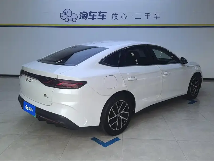 BYD Qin L — фото 9