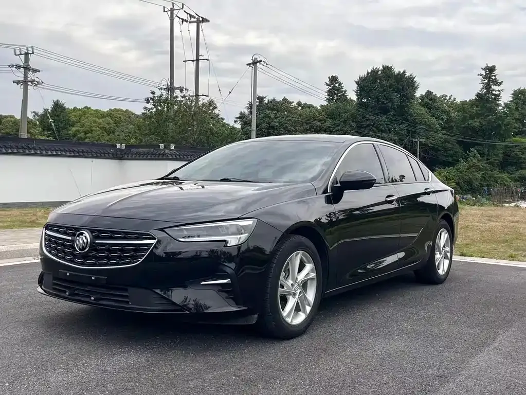 Buick Regal — фото 1