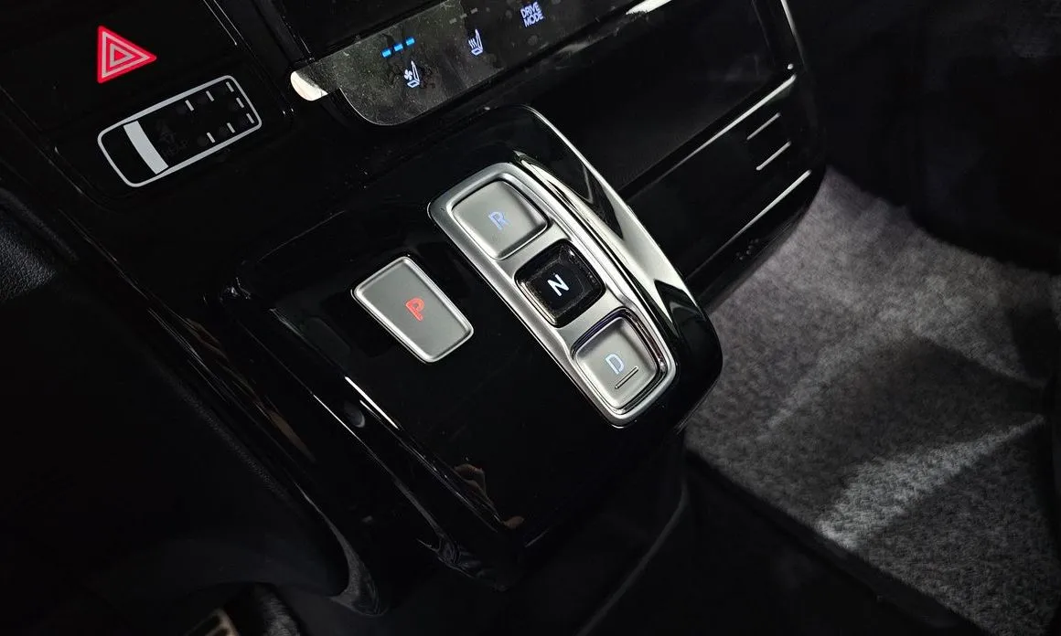 Hyundai Staria — фото 3
