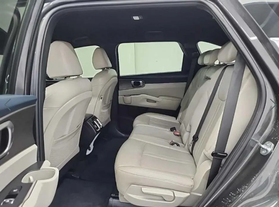Kia Sorento — фото 10