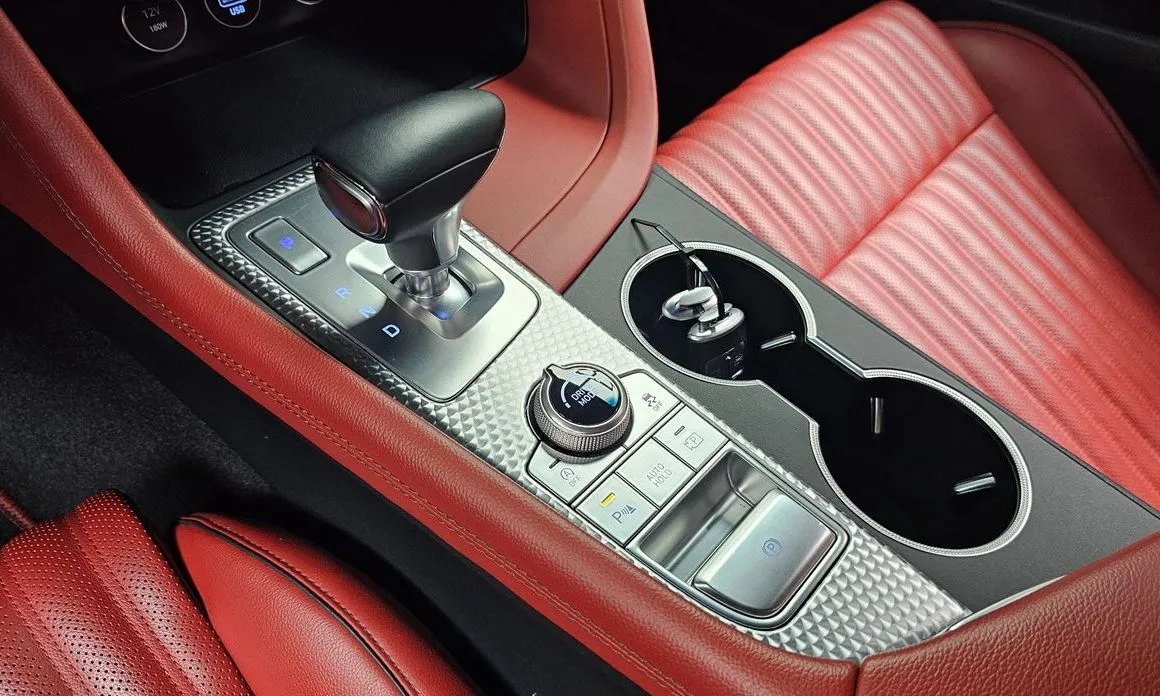 Genesis G70 — фото 6