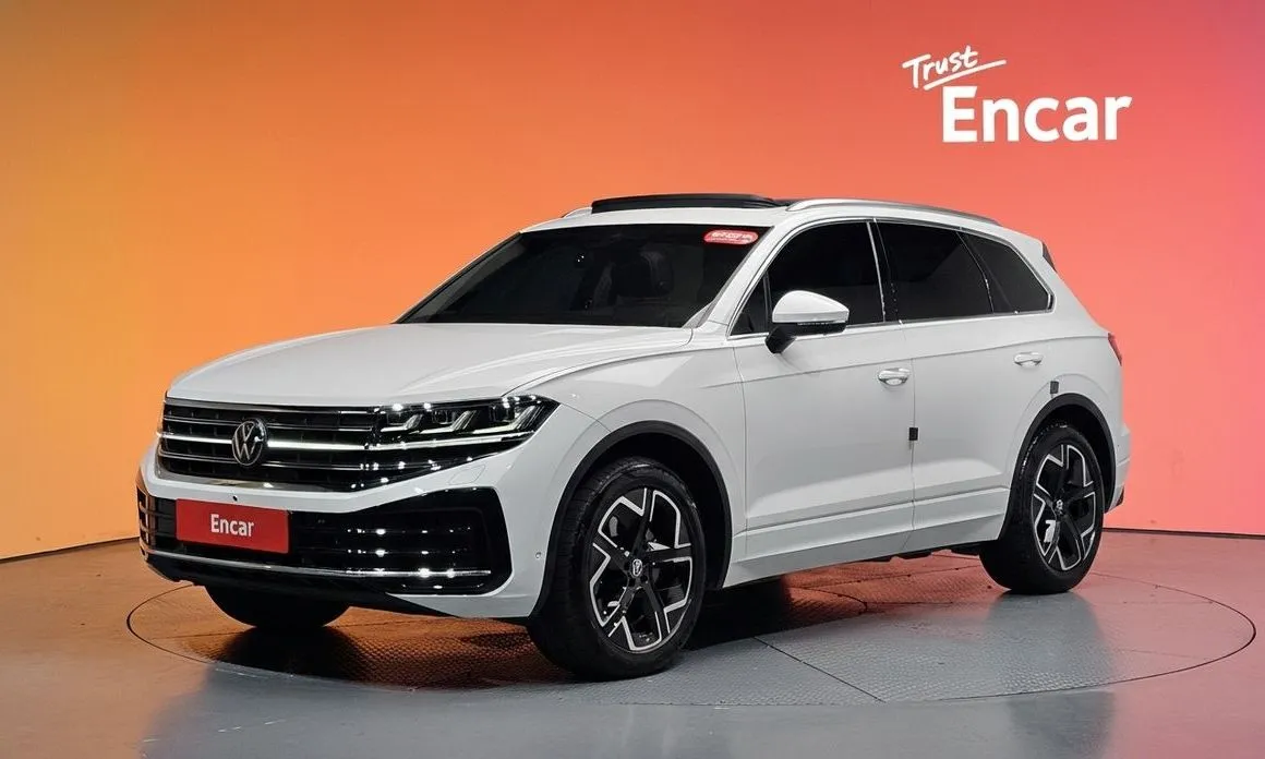 Volkswagen Touareg — фото 1
