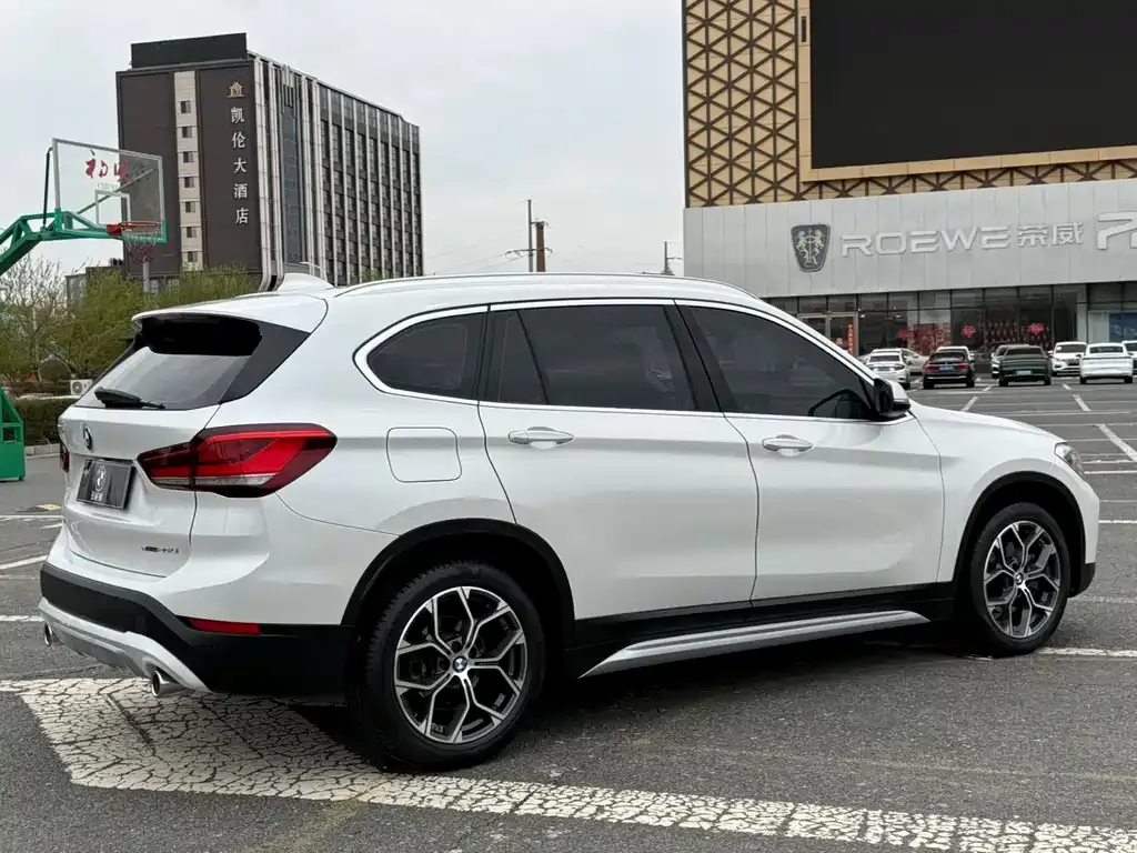 BMW X1 — фото 6
